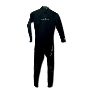 Neosport wet suit size 6.  (3:2 mm )